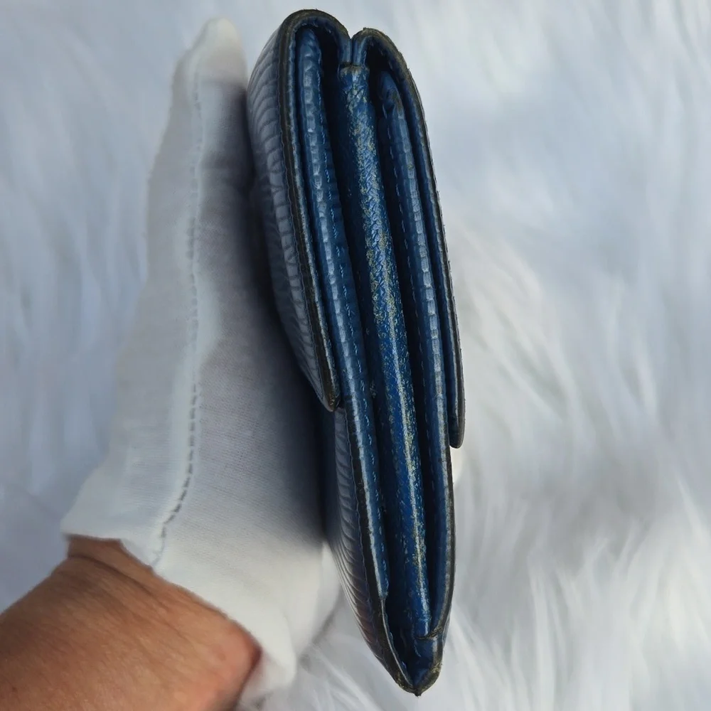 Louis Vuitton Vintage Blue Epileather Elise Women's Trifold Wallet